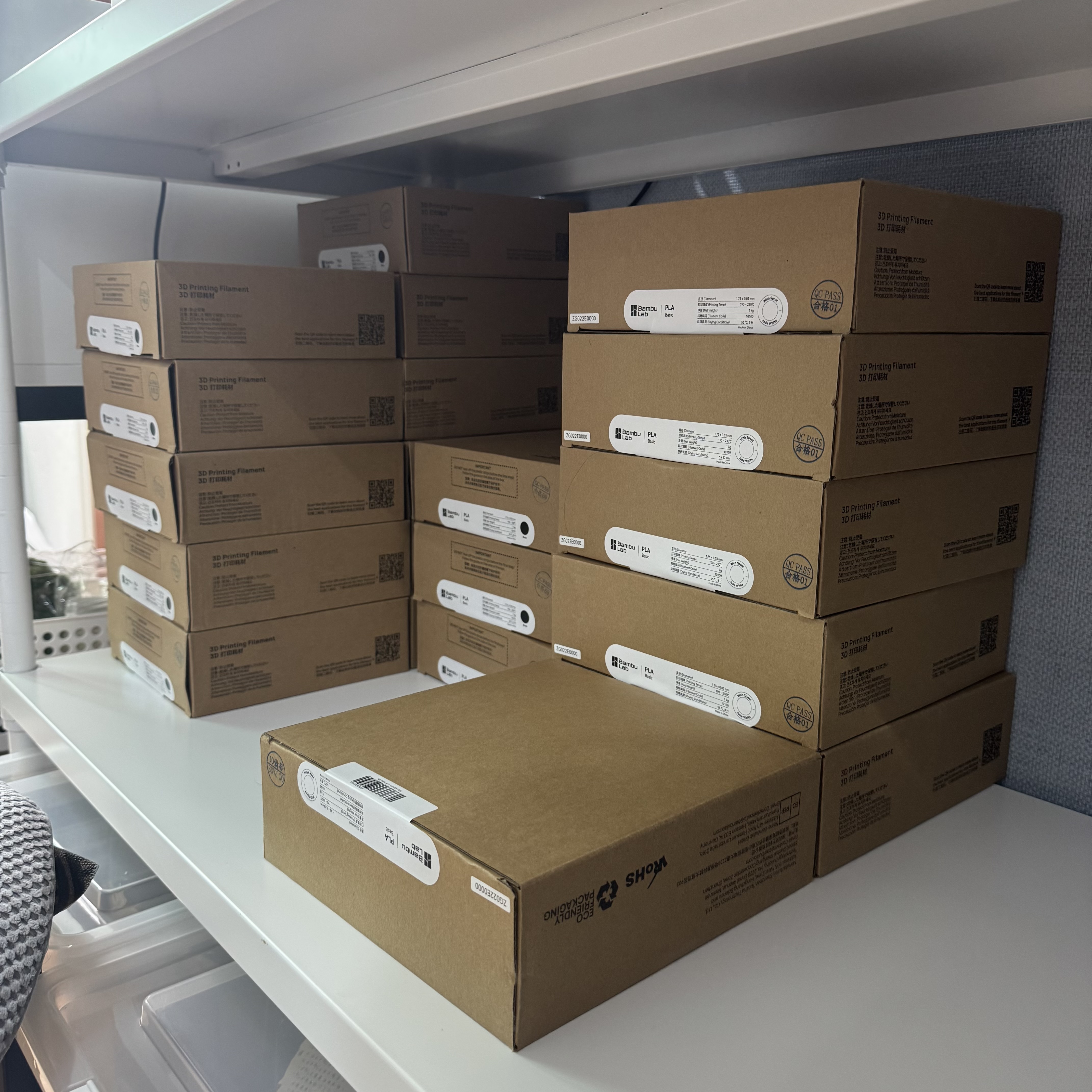 다양한 필라멘트 컬러